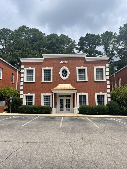 4820 Six Forks Rd, Raleigh, NC à louer - Photo de l’immeuble – Image 1 sur 2