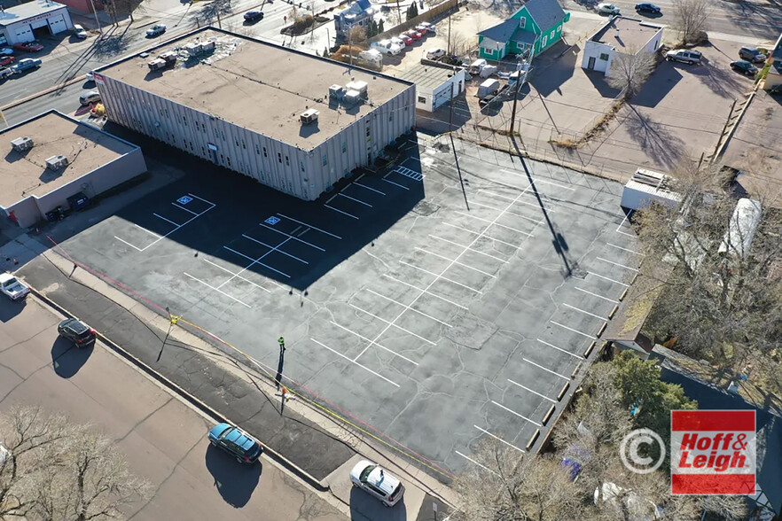 1826 E Platte Ave, Colorado Springs, CO à louer - Photo de l’immeuble – Image 3 sur 11