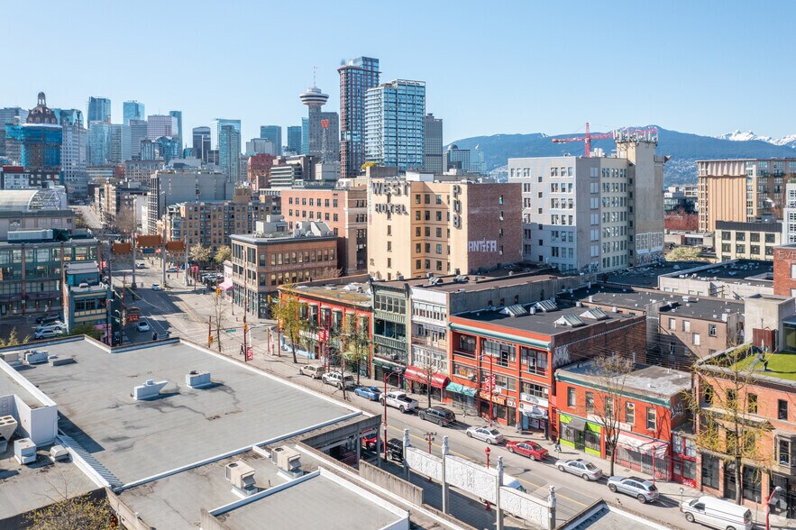 23 E Pender St, Vancouver, BC à vendre - Photo de l’immeuble – Image 3 sur 11