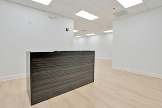 121-189 S Orange Ave, Orlando, FL à vendre Photo intérieure– Image 1 sur 10