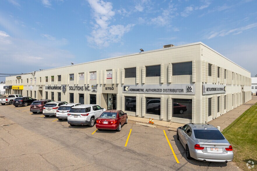 9750-9766 51st Ave NW, Edmonton, AB à louer - Photo principale – Image 2 sur 5