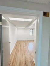 2109 London Line, Sarnia, ON à louer Photo intérieure– Image 2 sur 10