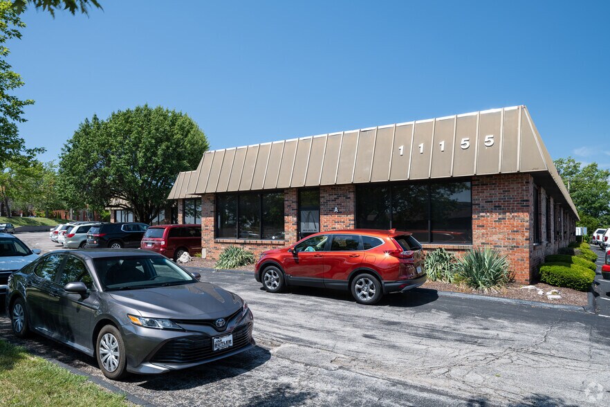 11155-11163 S Towne Sq, Saint Louis, MO à louer - Photo de l’immeuble – Image 2 sur 4