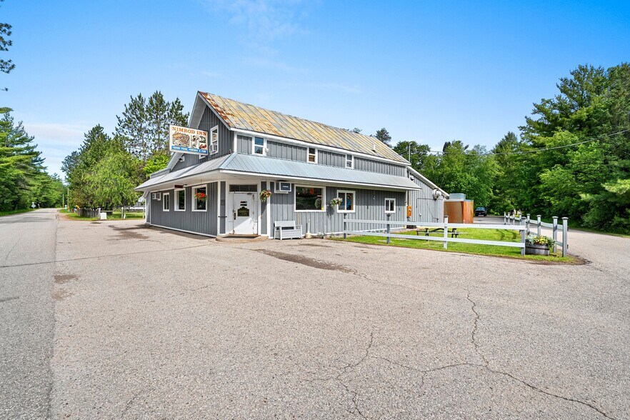 N12808 Northway Dr, Athelstane, WI à vendre - Photo de l’immeuble – Image 3 sur 65