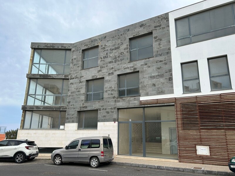 Local commercial dans Puerto del Rosario à vendre Photo de l’immeuble– Image 1 sur 6