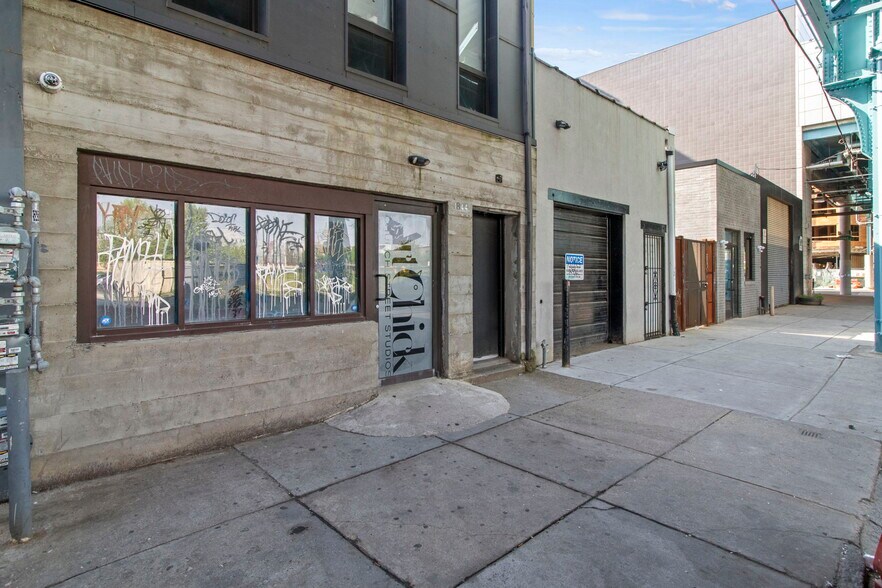 1844 N Front St, Philadelphia, PA à vendre - Photo de l’immeuble – Image 2 sur 4