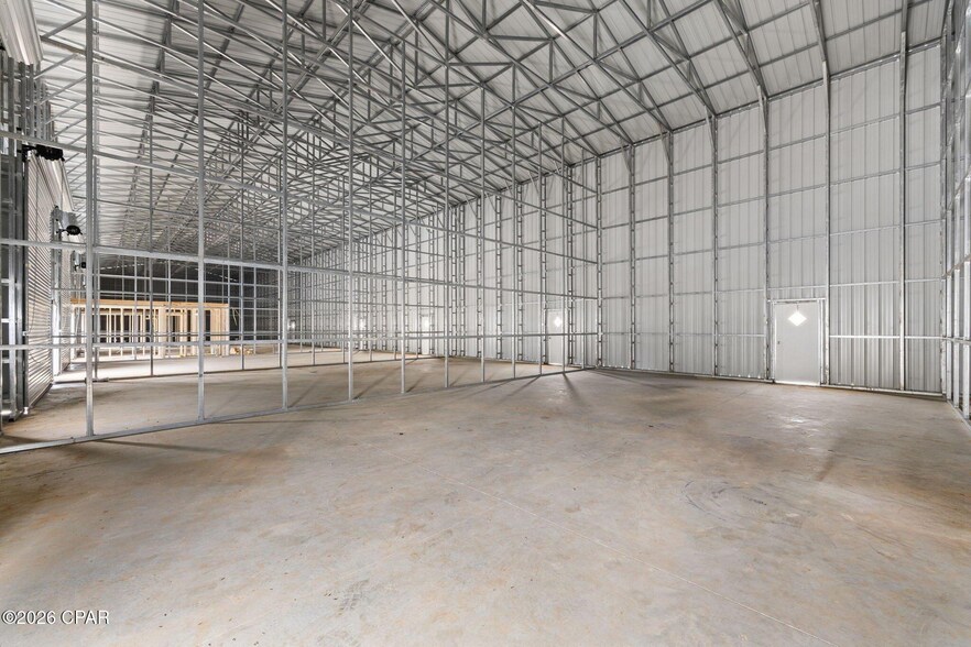 109 Industrial Dr, Bonifay, FL à vendre - Photo intérieure – Image 2 sur 13