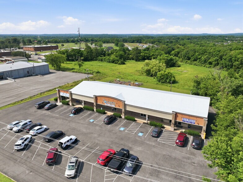 875 Union St, Shelbyville, TN à vendre - Photo de l’immeuble – Image 2 sur 40