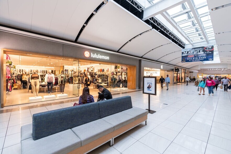1400 Willowbrook Mall, Wayne, NJ à louer - Photo de l’immeuble – Image 3 sur 8