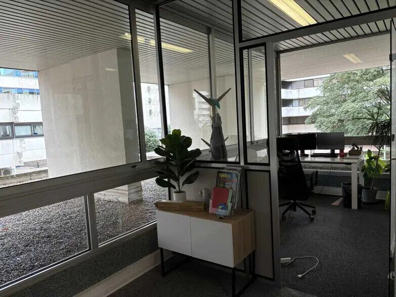 Bureau dans Bordeaux à vendre - Photo intérieure – Image 2 sur 3