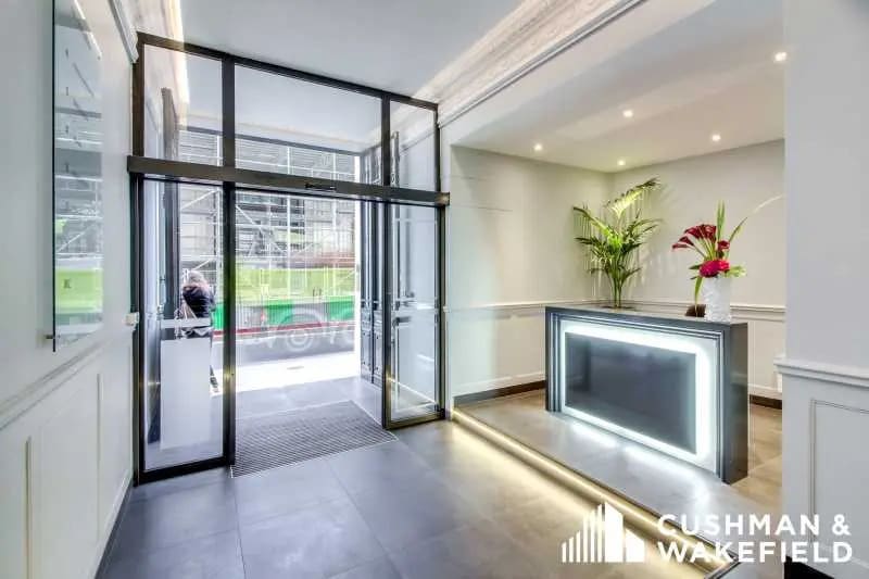 54-56 Rue Laffitte, Paris à louer - Photo de l’immeuble – Image 3 sur 11