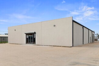 Plus de détails pour 13719 East Fwy, Houston, TX - Local commercial à louer