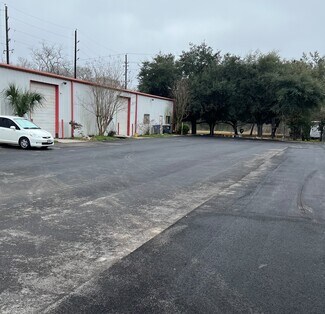 Plus de détails pour 5900 Roberts Rd, Katy, TX - Industriel/Logistique à louer