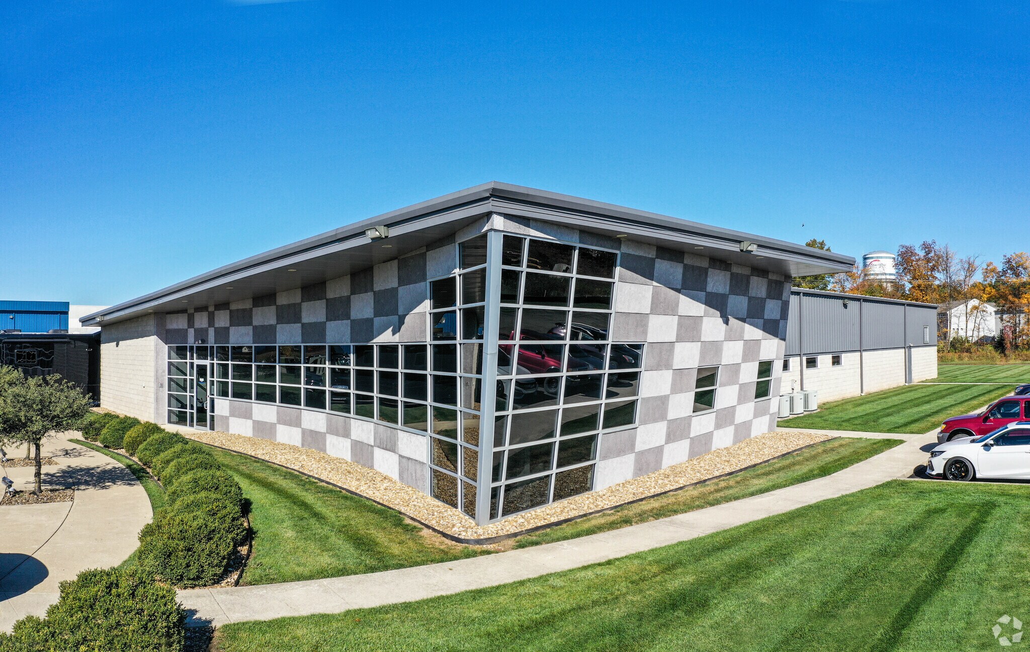 114 Venture Dr, Pataskala, OH à louer Photo de l’immeuble– Image 1 sur 58