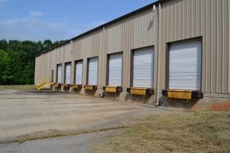 Plus de détails pour 840 Tightsqueeze Industrial Rd, Chatham, VA - Industriel/Logistique à louer