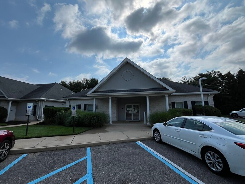 54 Bey Lea Rd, Toms River, NJ à louer - Photo de l’immeuble – Image 2 sur 22