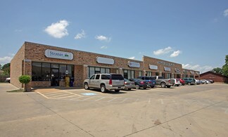 Plus de détails pour 605 N Nolan River Rd, Cleburne, TX - Bureau/Local commercial à louer