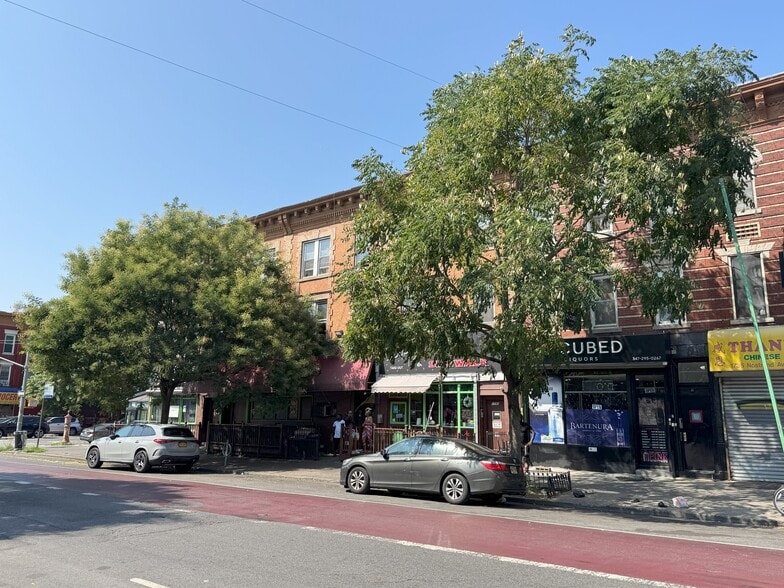Nostrand Avenue portefeuille de 2 biens à vendre sur LoopNet.fr - Photo de l’immeuble – Image 3 sur 3