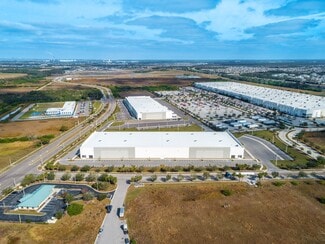 Plus de détails pour 3240 Clover Ridge Ave, Ruskin, FL - Industriel/Logistique à louer