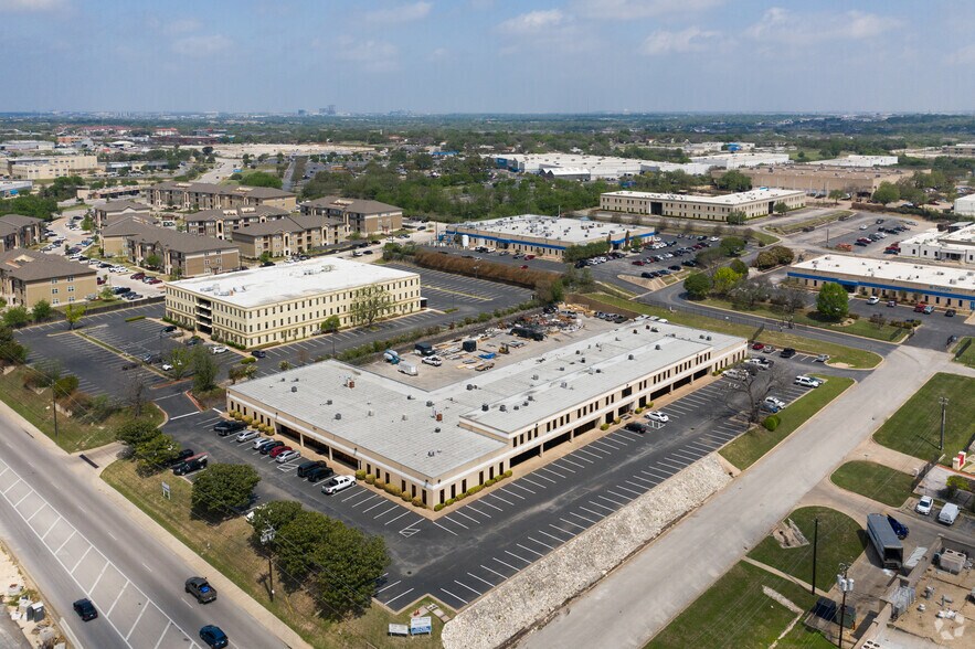 1212 E Anderson Ln, Austin, TX à louer - Aérien – Image 3 sur 21