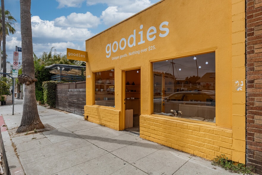 1219 Abbot Kinney Blvd, Venice, CA à louer - Photo de l’immeuble – Image 2 sur 21