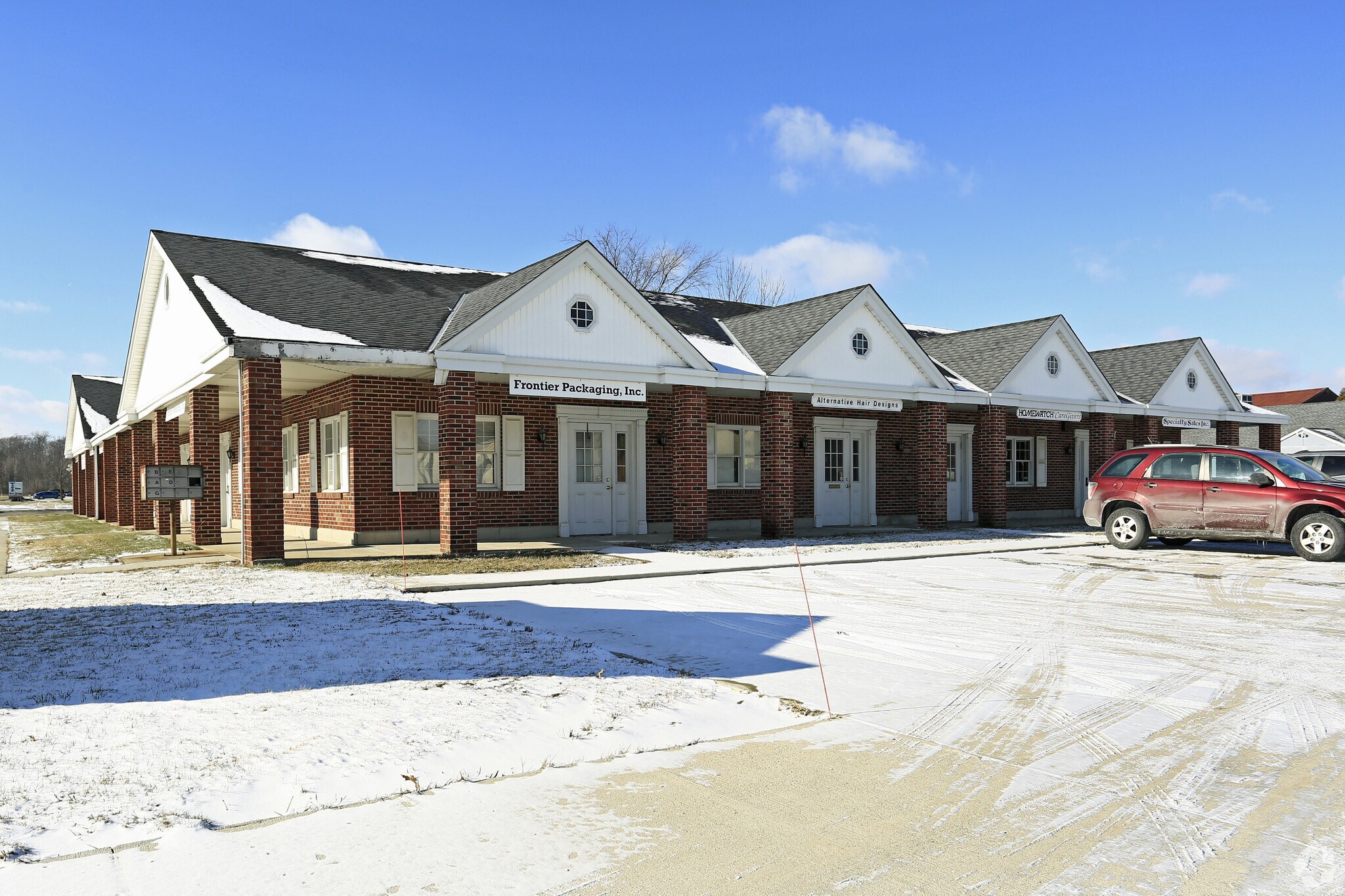 419 Main St, Grafton, OH à louer Photo principale– Image 1 sur 9