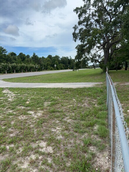 9514-9516 Eden Ave, Hudson, FL à vendre - Photo de l’immeuble – Image 3 sur 17
