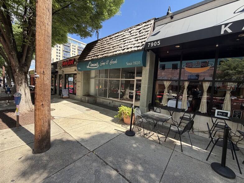 7909 Norfolk Ave, Bethesda, MD à louer - Photo de l’immeuble – Image 2 sur 2