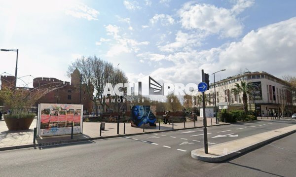 Local d'activités dans Perpignan à vendre - Photo de l’immeuble – Image 2 sur 2