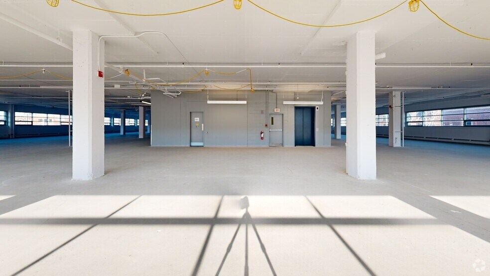6750 Av de l'Esplanade, Montréal, QC à louer - Numérisation 3D Matterport – Image 3 sur 21