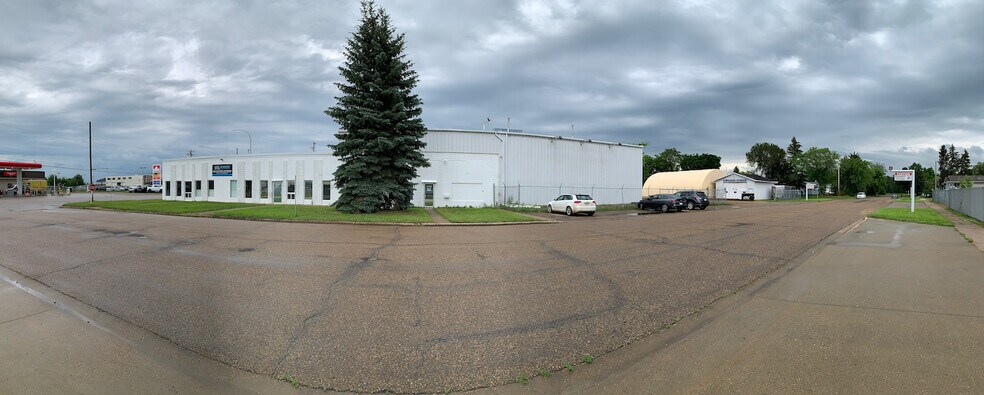 4713 48th St, Sturgeon County, AB à vendre - Photo de l’immeuble – Image 3 sur 18