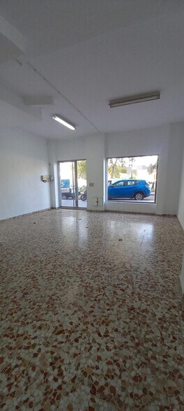 Local commercial dans Córdoba, Córdoba à louer - Photo de l’immeuble – Image 2 sur 6