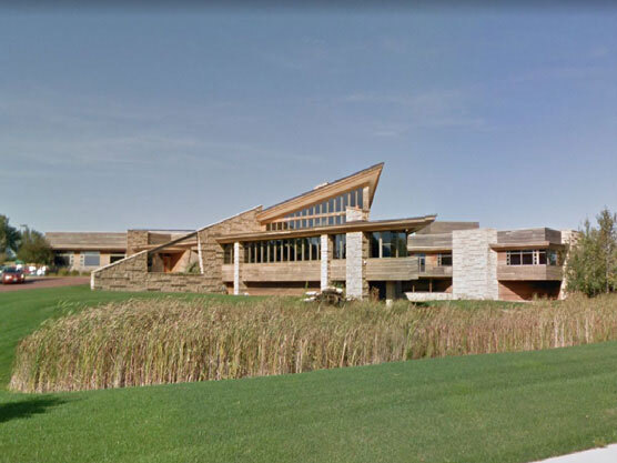 3565 Digital Dr, Dubuque, IA à louer - Photo de l’immeuble – Image 1 sur 6