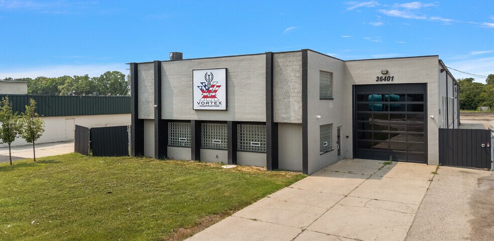36401 Groesbeck Hwy, Clinton Township, MI à louer - Photo principale – Image 1 sur 7