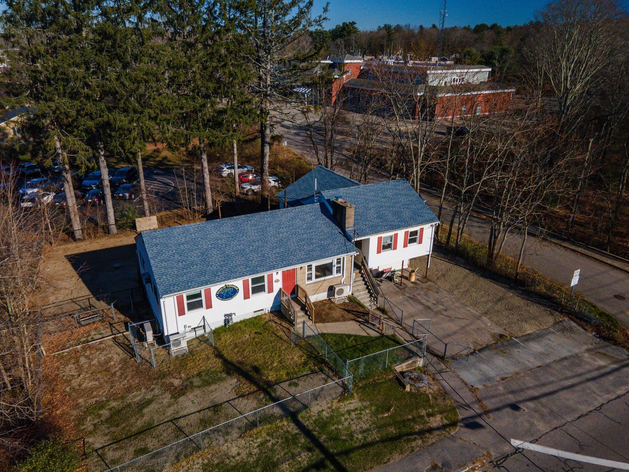 23 Randall Rd, Wrentham, MA à louer Photo de l’immeuble– Image 1 sur 6