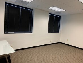 1447 Peachtree St NE, Atlanta, GA à louer Photo intérieure– Image 2 sur 3