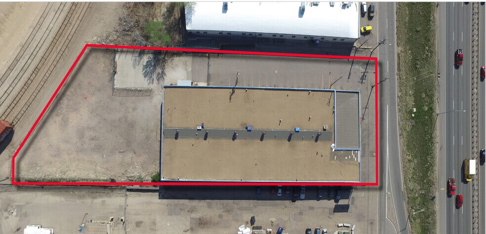 4455 E 46th Ave, Denver, CO à louer - Photo de l’immeuble – Image 3 sur 11