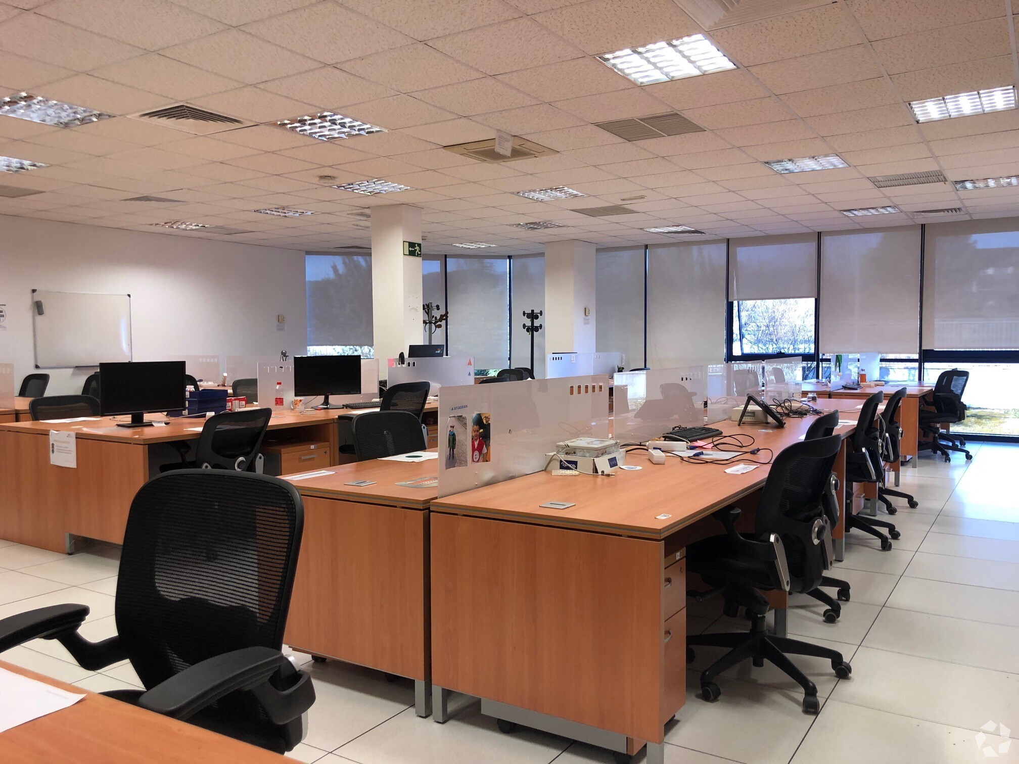 Bureau dans Las Rozas de Madrid, Madrid à louer Photo intérieure– Image 1 sur 7