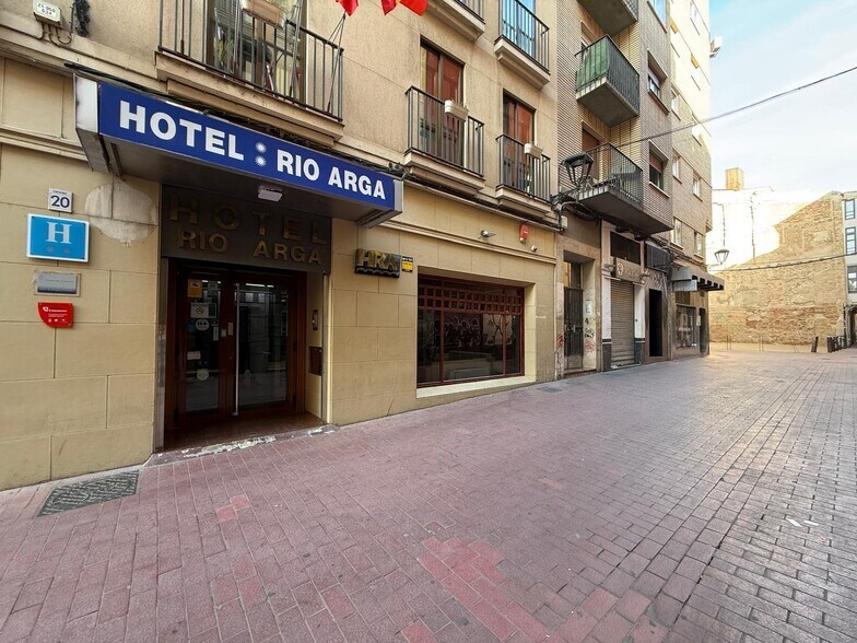 Calle Contamina, 21, Zaragoza, Zaragoza à louer - Photo de l’immeuble – Image 3 sur 14