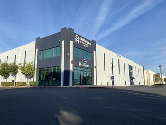 Plus de détails pour 7751 Hayvenhurst Ave, Van Nuys, CA - Industriel/Logistique à vendre