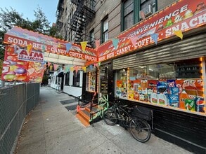 323 E 108th St, New York, NY à louer Photo intérieure– Image 1 sur 5