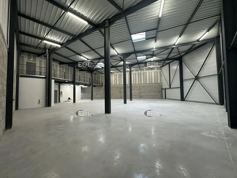 Local d'activités dans Aubagne à vendre - Photo intérieure – Image 3 sur 12