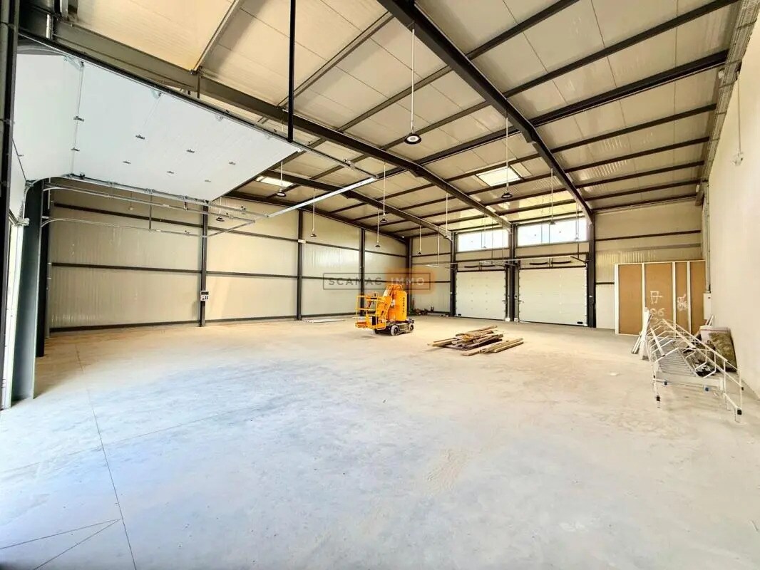 Industriel/Logistique dans Les Arcs à louer Photo intérieure– Image 1 sur 10