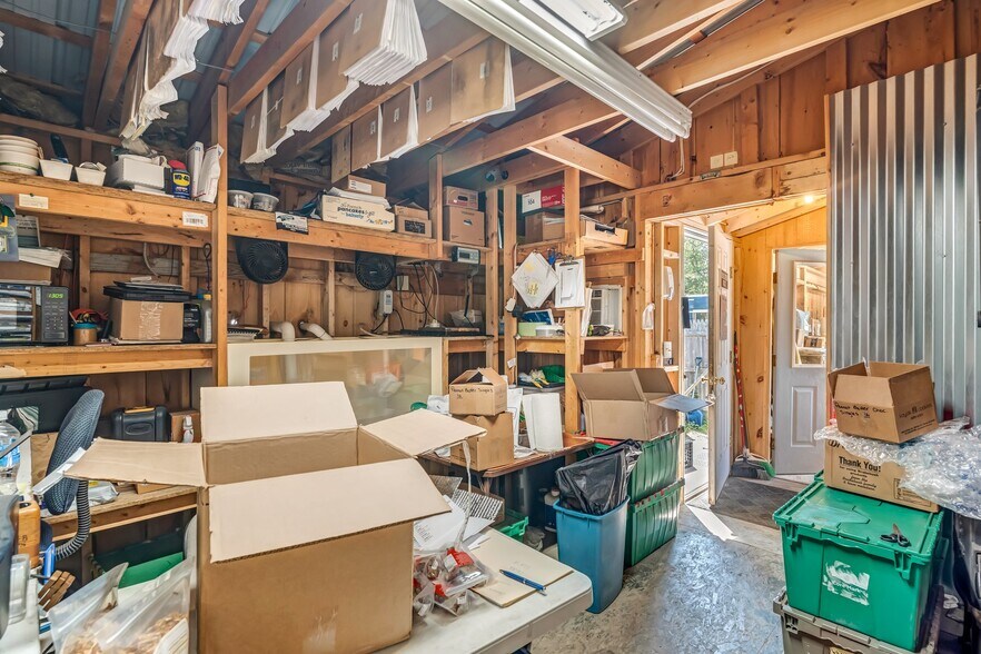 40 North Rd, Swans Island, ME à vendre - Photo de l’immeuble – Image 3 sur 33