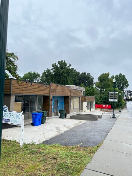 3033 N Main St, Columbia, SC à louer - Photo de l’immeuble – Image 2 sur 2