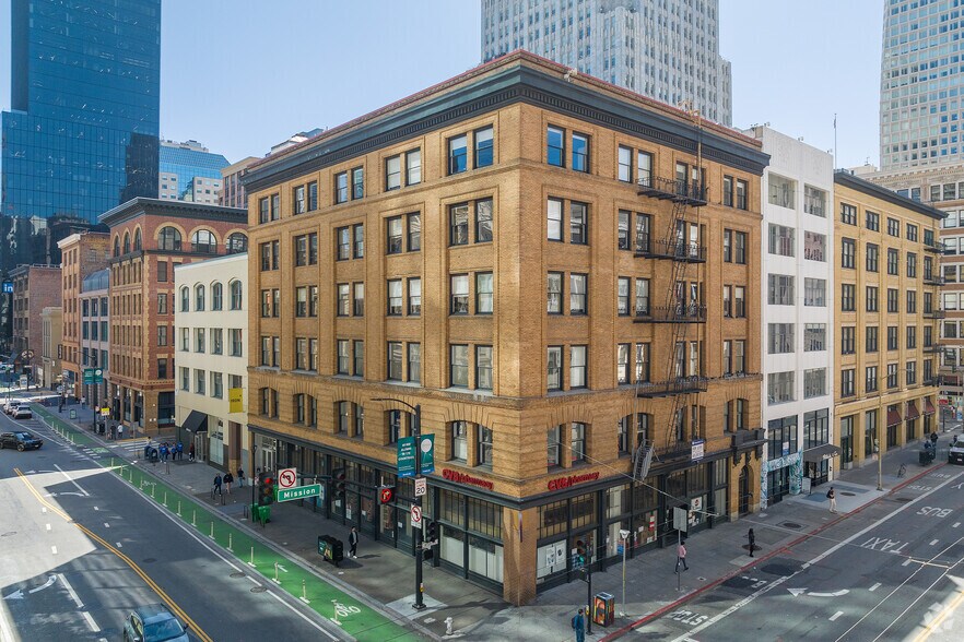 118 2nd St, San Francisco, CA à louer - Photo de l’immeuble – Image 2 sur 47