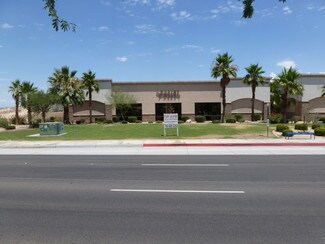 Plus de détails pour 79390 Highway 111, La Quinta, CA - Local commercial à louer