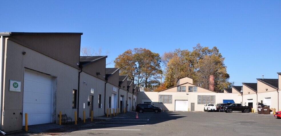 1 Barry Pl, Stamford, CT à louer - Photo de l’immeuble – Image 3 sur 7