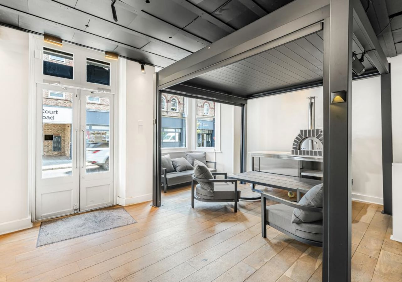 59-59C Park Rd, Londres, LND N8 8DP - Lot 59 -  - Photo intérieure - Image 1 of 7