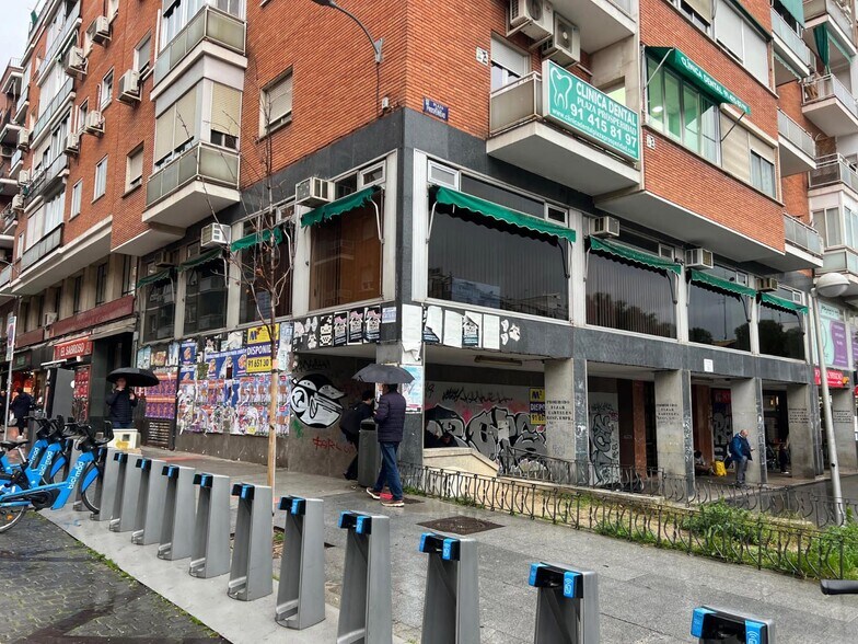 Local commercial dans Madrid, Madrid à louer - Photo de l’immeuble – Image 1 sur 1